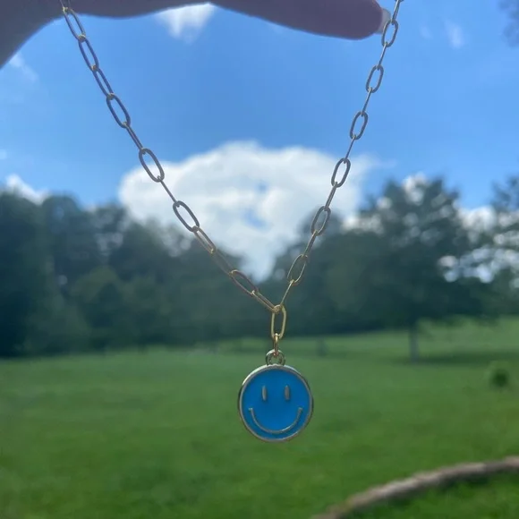 Golf smiley face necklace - Picture 5 of 7